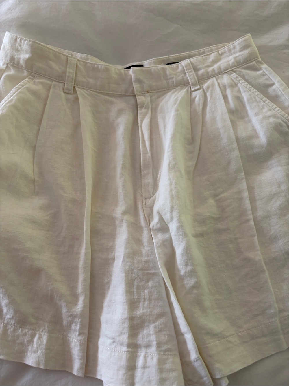 GAP High Waisted Pleated Linen Shorts